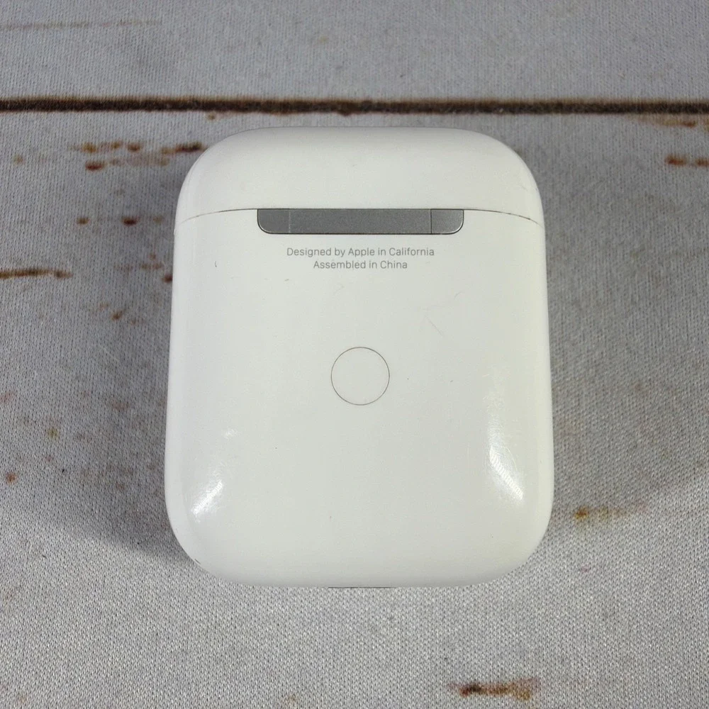 Apple AirPods 2nd Gen A1938 Wireless Charging Case OEM Authentic